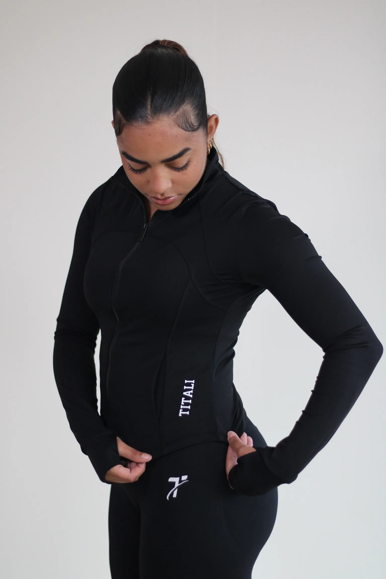 Orithya zip-up curve jacket - Image 3