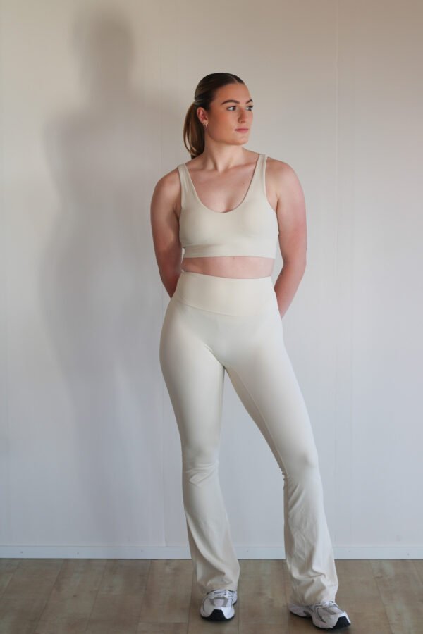 Orithya- Flare leggings Sand - Image 2